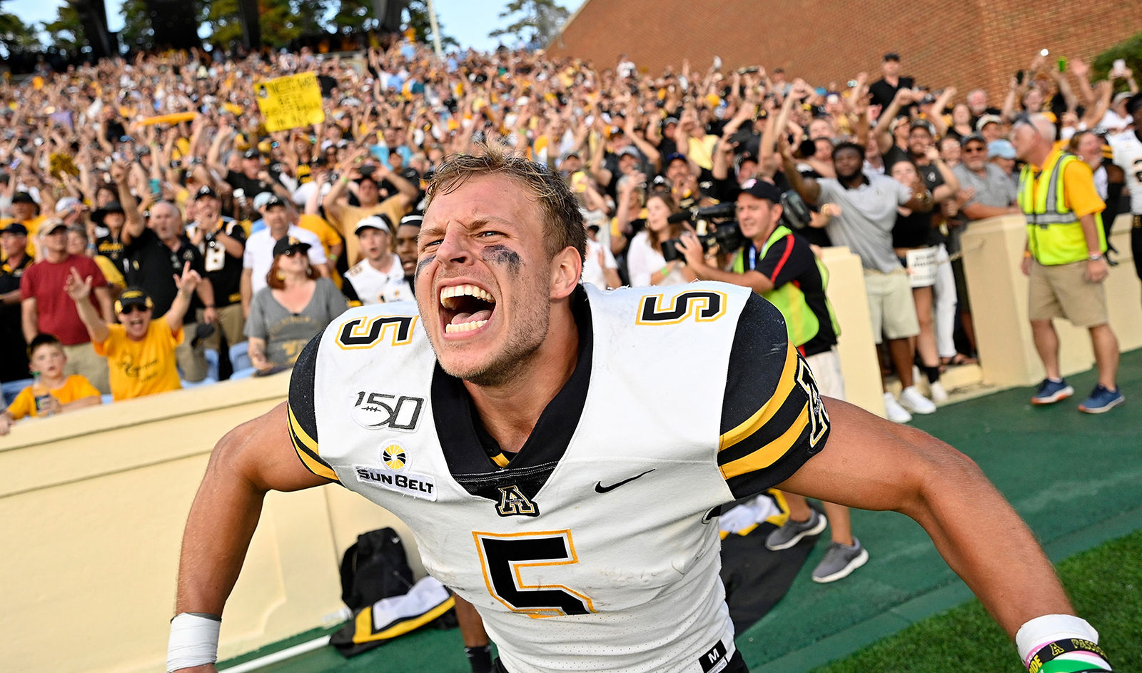 Race for Group of 5 spot in New Year’s Six Access Bowl is wide open